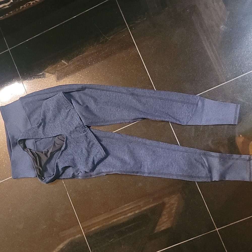 ALO SET ALSO HAVE IN LAVENDER